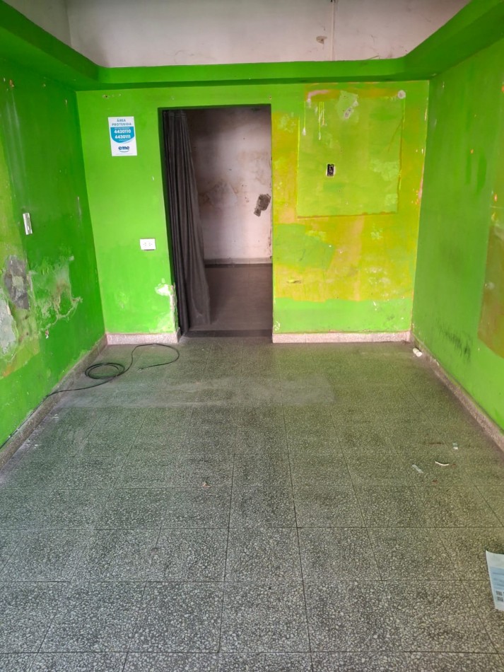 OCASION ALQUILO LOCAL COMERCIAL X IRIGOYEN AL 1900